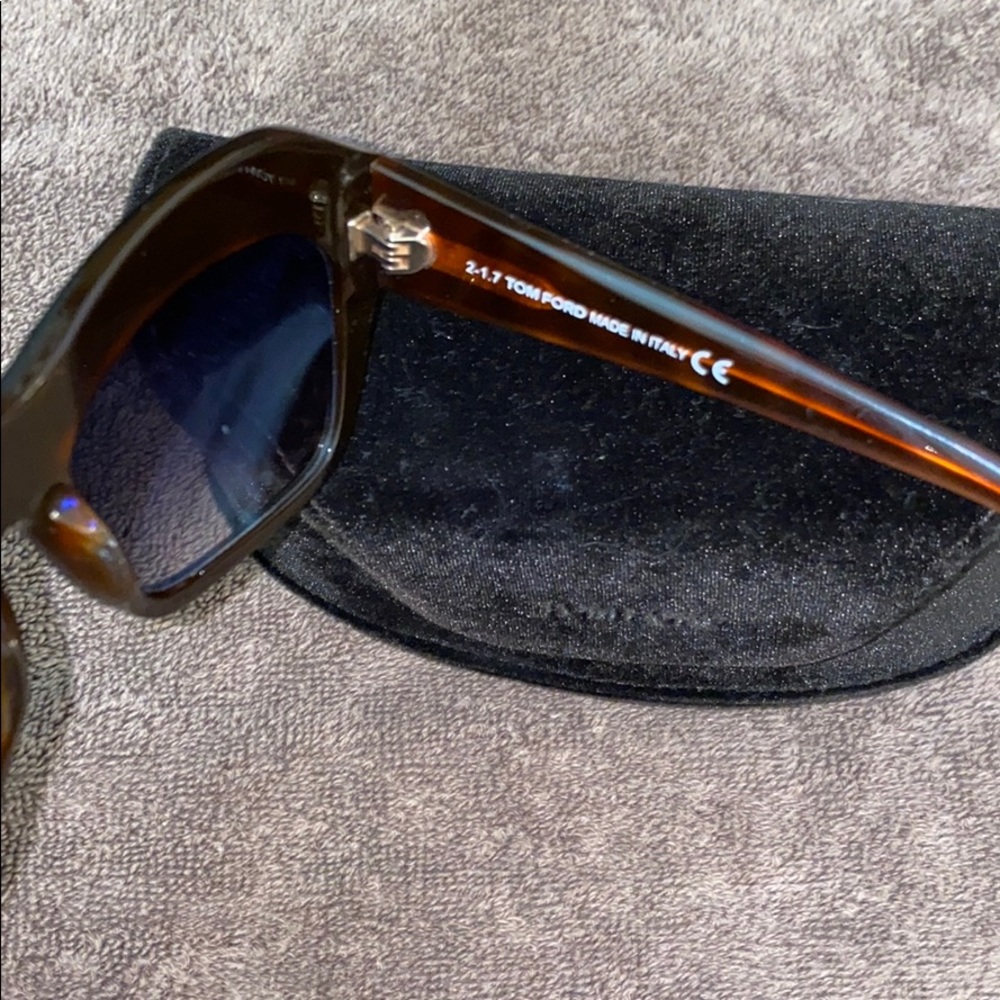Tom Ford Sunglasses - Picture 4 of 8